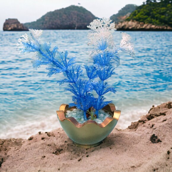 Aquarium Decoration - Gold Fancy Pot with Tall Blue & White Plants. - Picture 4 of 4